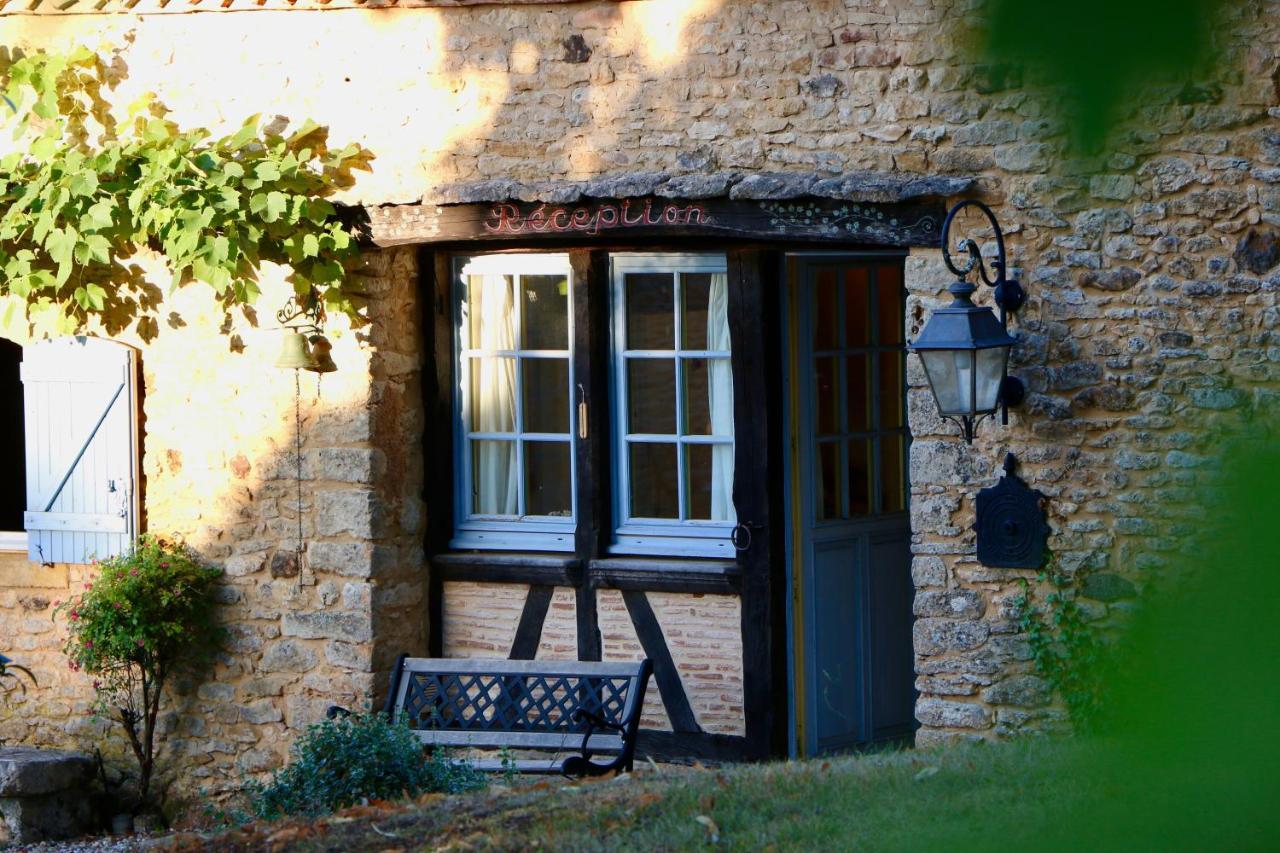Les Perroutis Villa Saint-Alvere Exterior photo