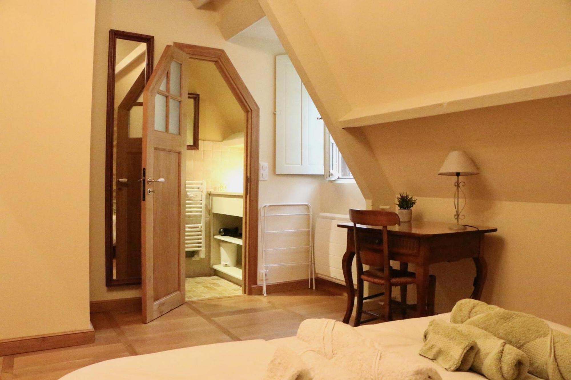 Les Perroutis Villa Saint-Alvere Exterior photo