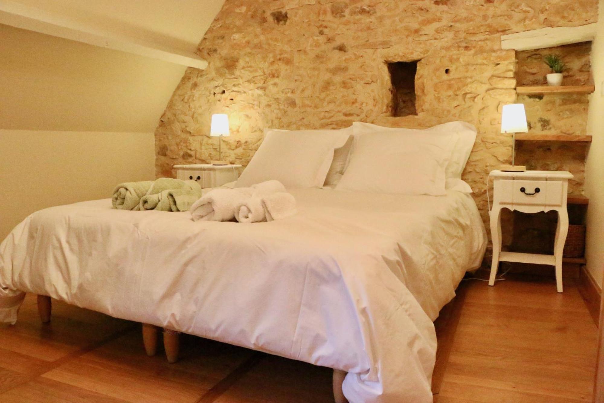 Les Perroutis Villa Saint-Alvere Exterior photo